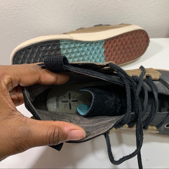 VANS VAULT X TAKA HAYASHI SK8 Hi TH LX Shoe - Picture 9 of 11